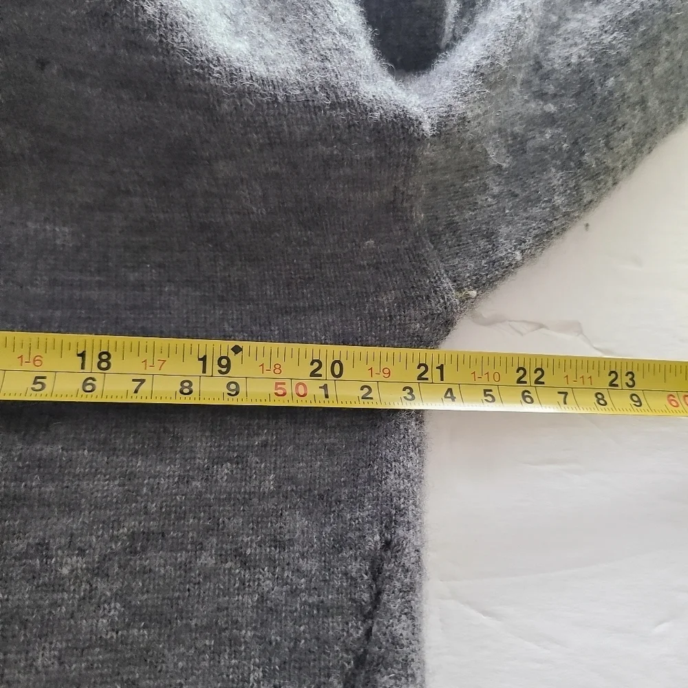 One Grey day Fringe women's Sweater Size XS Cashmere